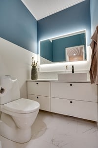 _A737048HDR-Full Size