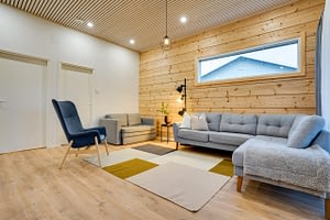 _A737133HDR-Full Size